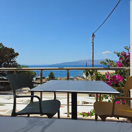 Ardit Seaside Rooms Саранда Екстер'єр фото