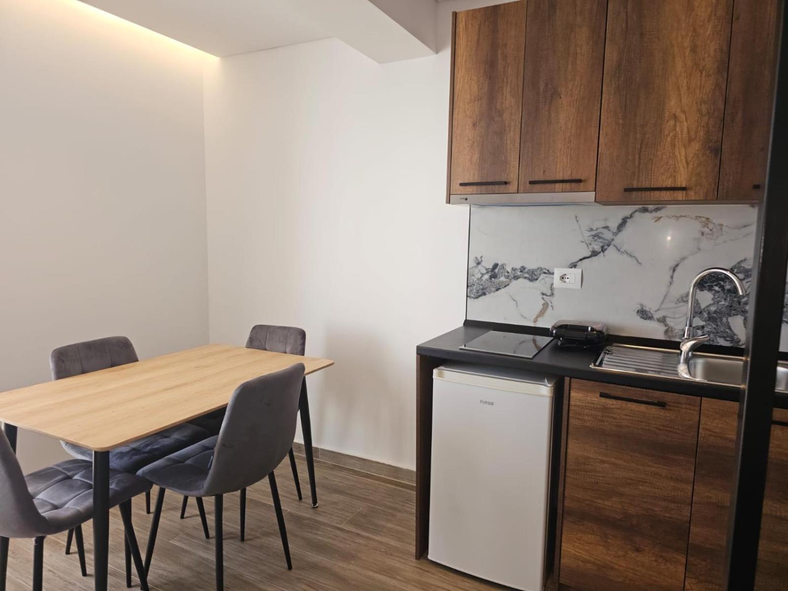 Ardit Seaside Rooms Саранда Екстер'єр фото
