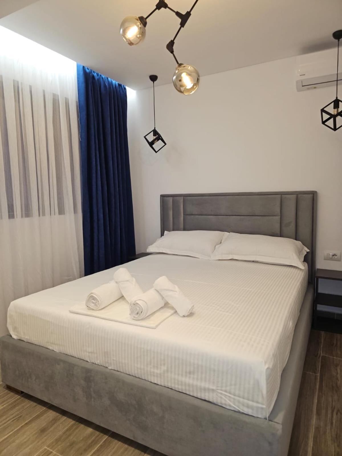 Ardit Seaside Rooms Саранда Екстер'єр фото