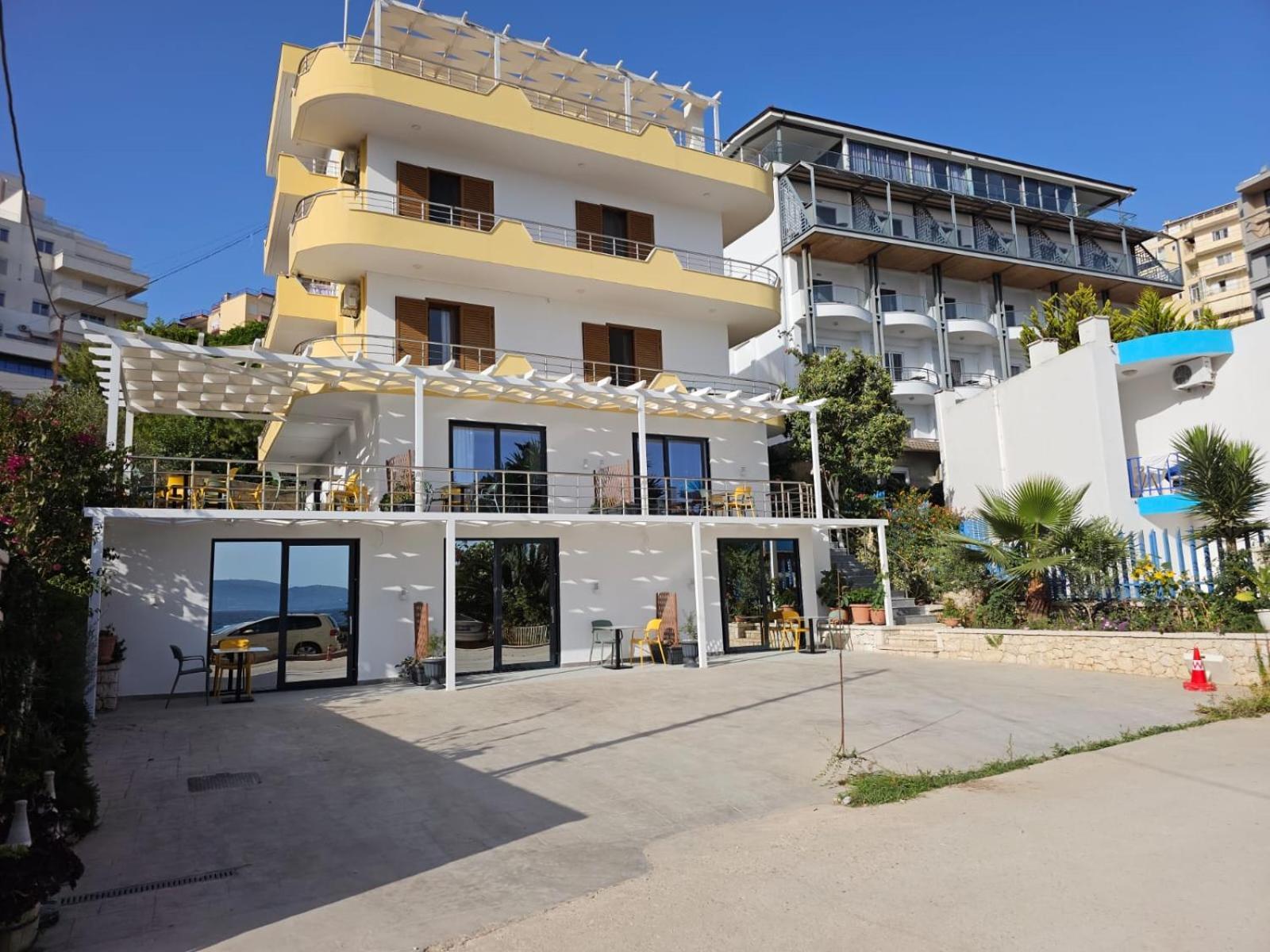Ardit Seaside Rooms Саранда Екстер'єр фото