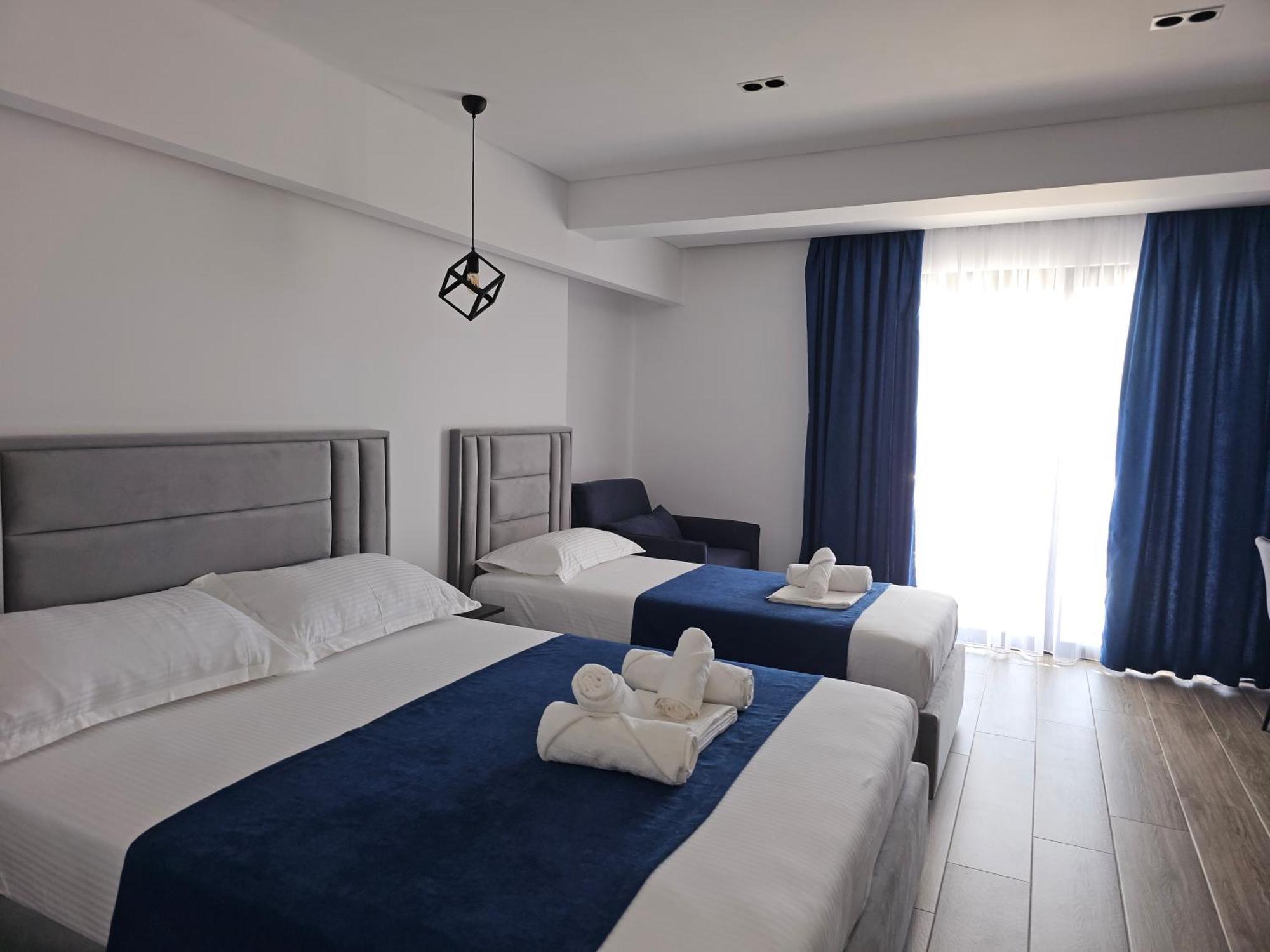 Ardit Seaside Rooms Саранда Екстер'єр фото