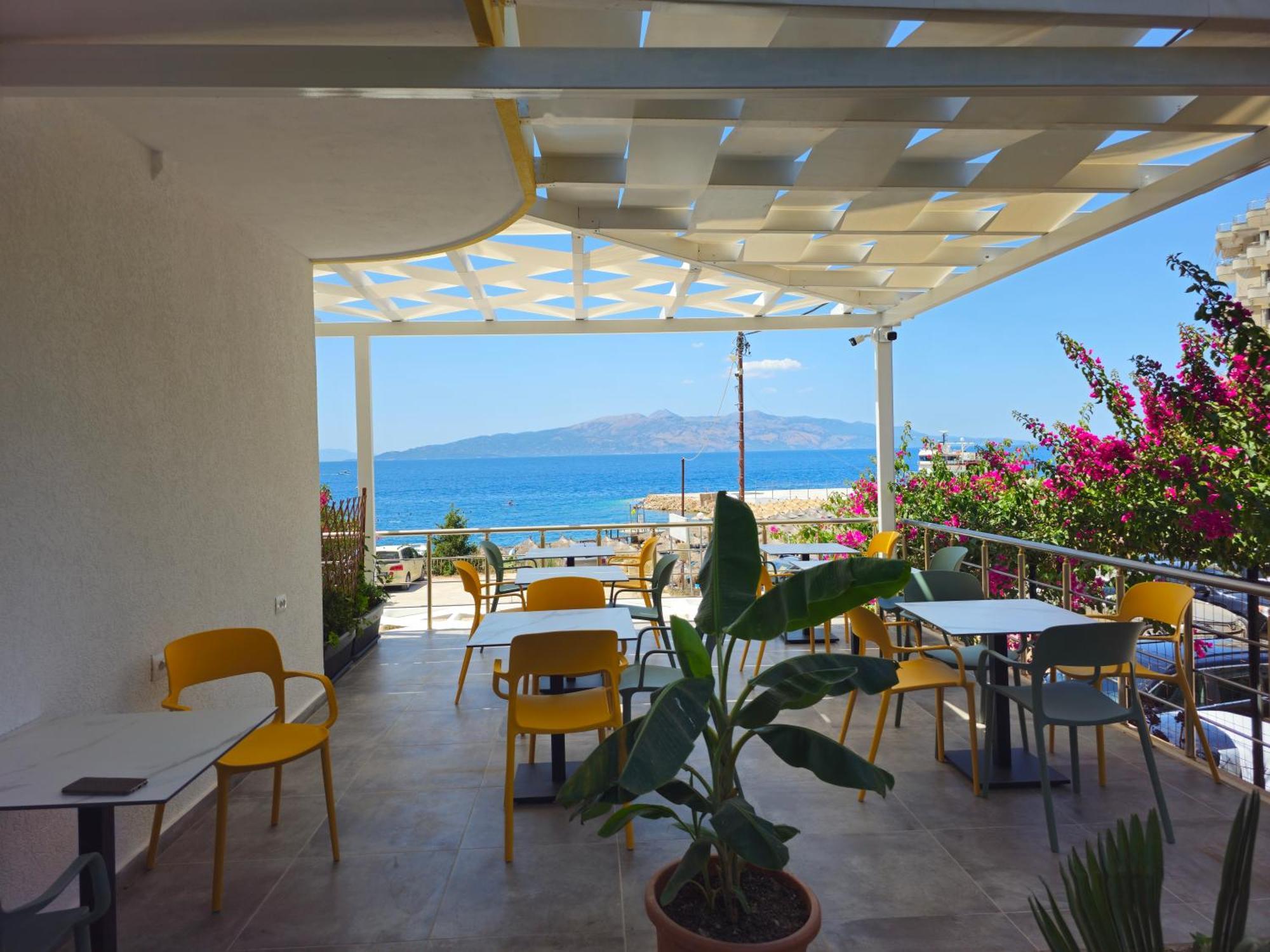 Ardit Seaside Rooms Саранда Екстер'єр фото
